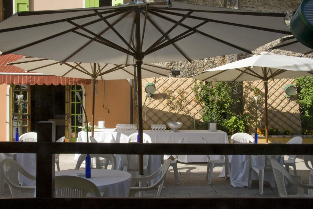 Albergo Al Cacciatore Tortellinando Valeggio sul Mincio Exteriör bild