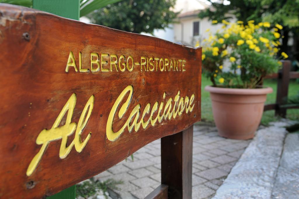 Albergo Al Cacciatore Tortellinando Valeggio sul Mincio Exteriör bild