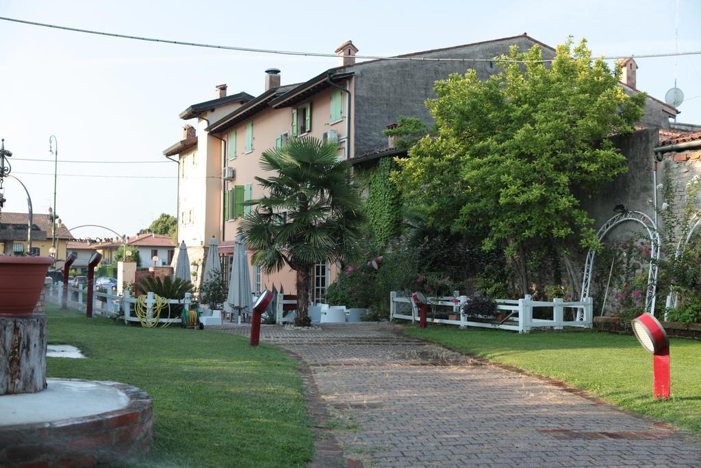Albergo Al Cacciatore Tortellinando Valeggio sul Mincio Exteriör bild