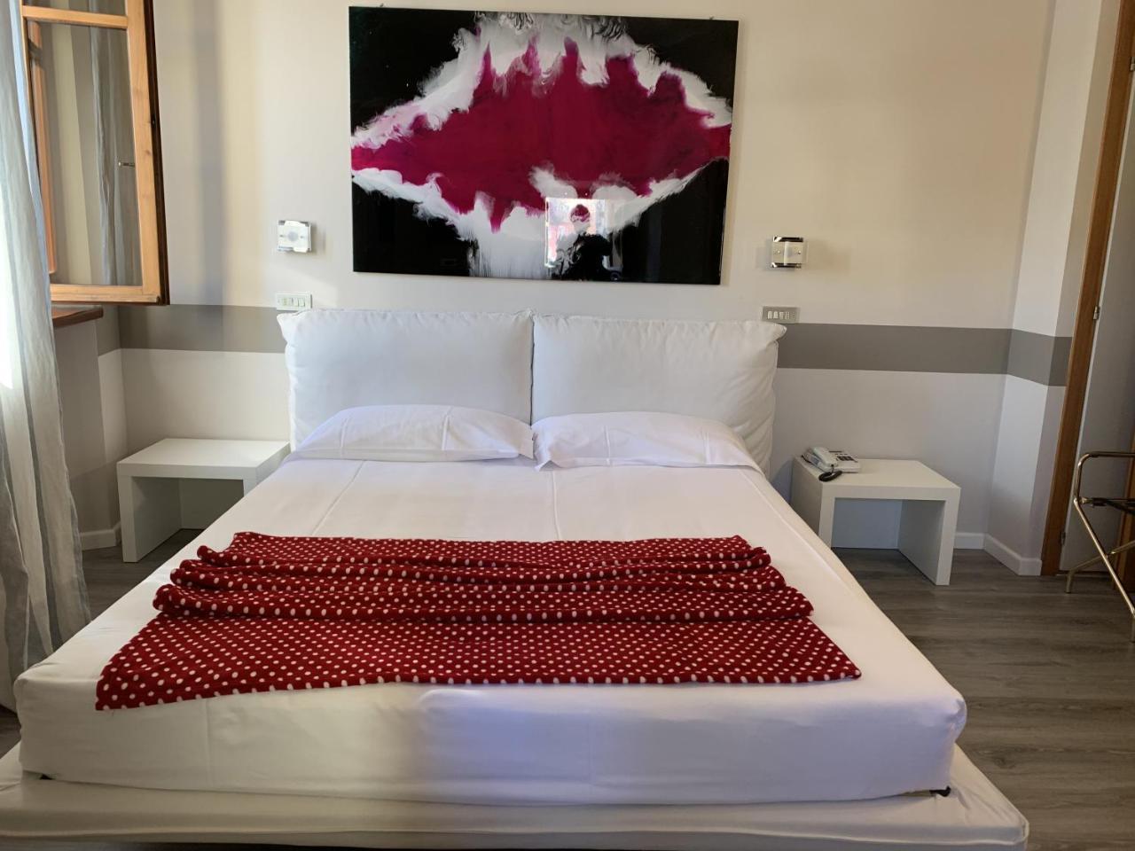 Albergo Al Cacciatore Tortellinando Valeggio sul Mincio Exteriör bild